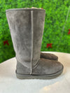 UGG Size 8 Boots