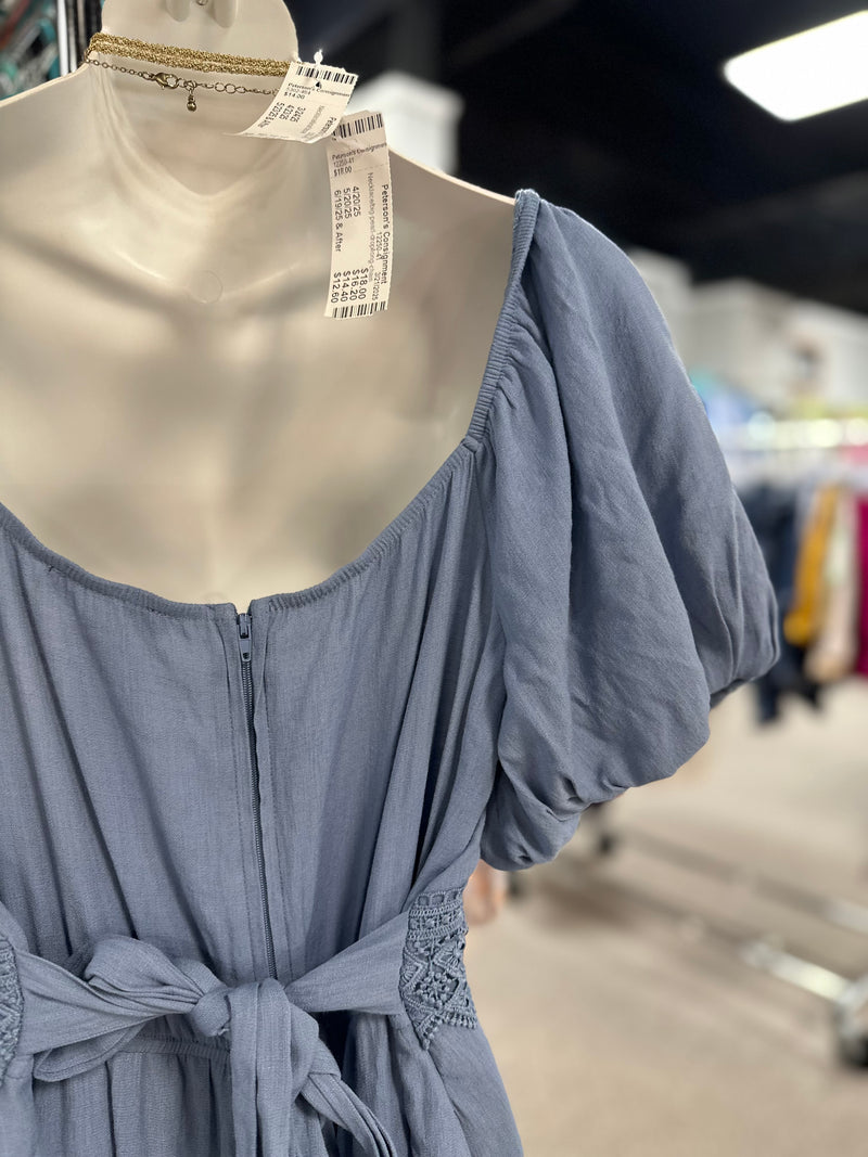 Trixxi Size Large Dress