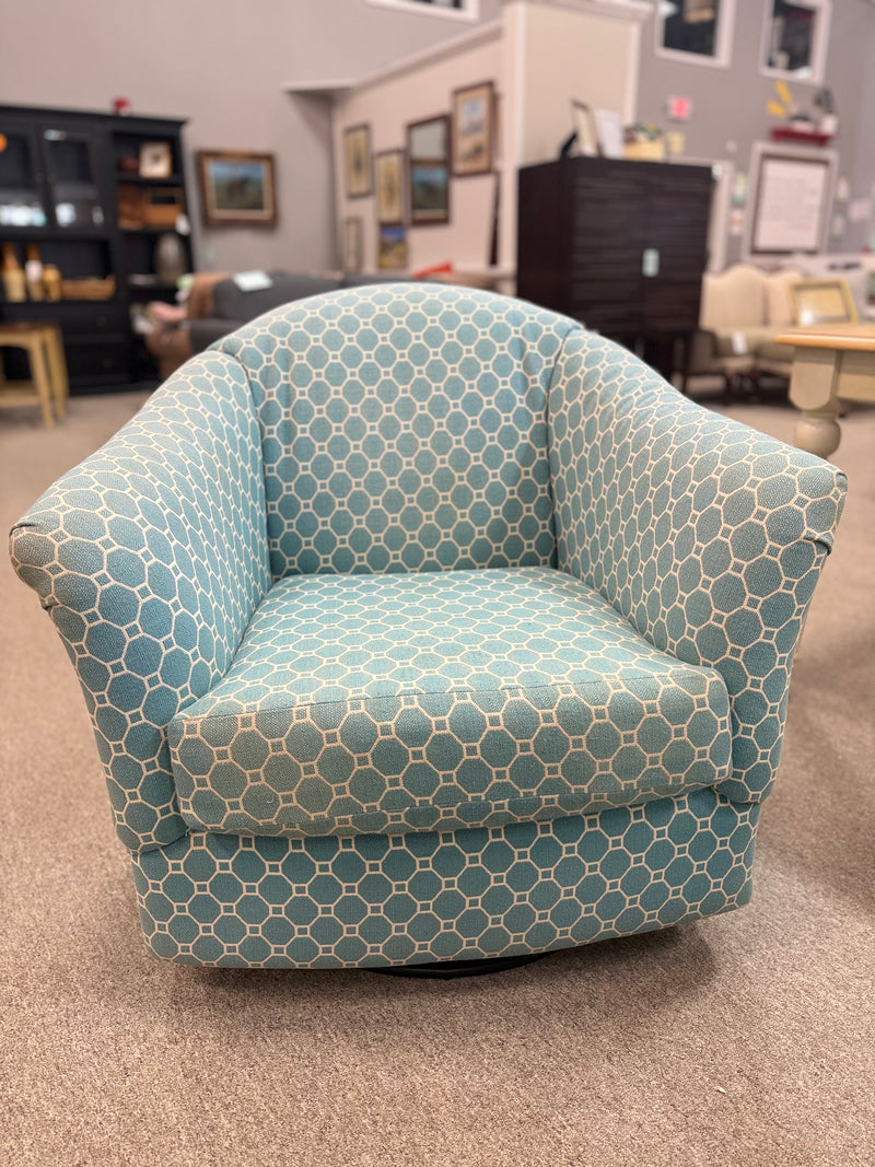 Swivel Barrel Chair