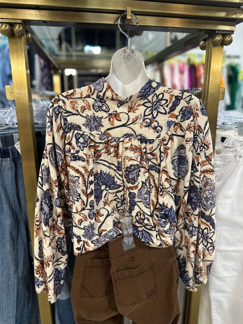 Nicole Miller Size M Top