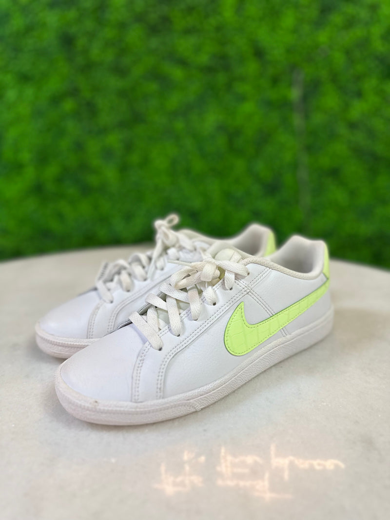 Nike Size 8 Shoes