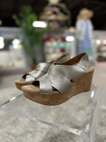 Clarks Size 10 Wedge