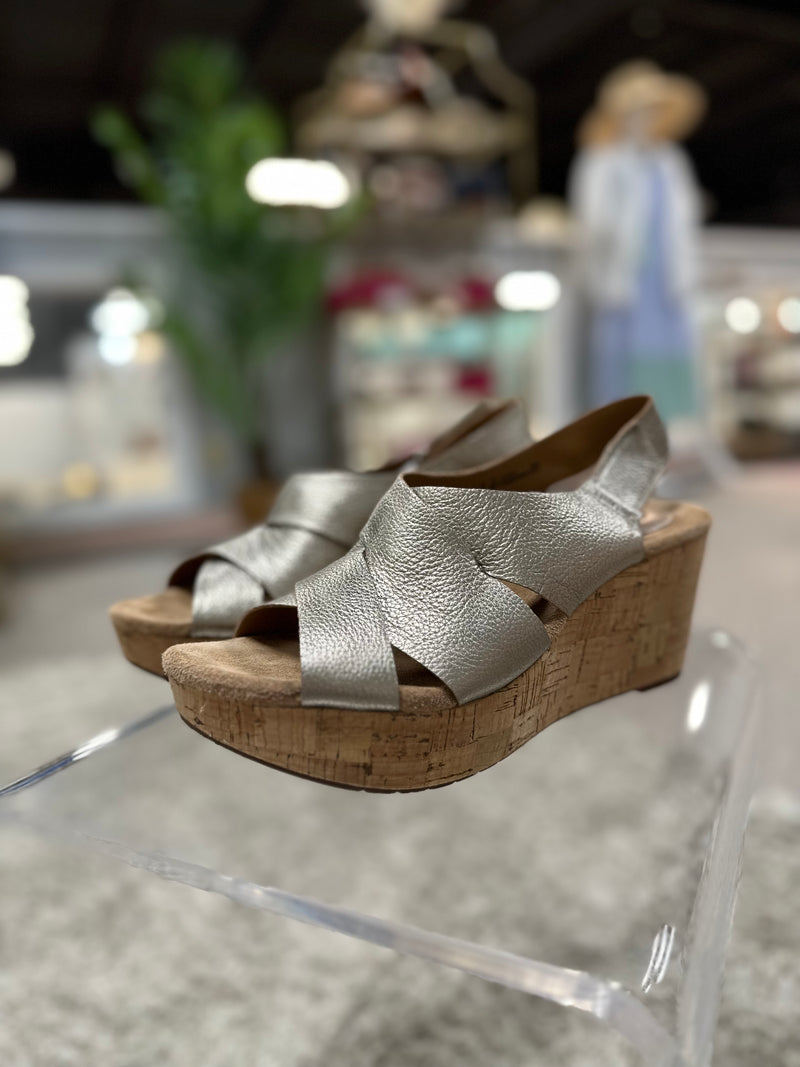 Clarks Size 10 Wedge