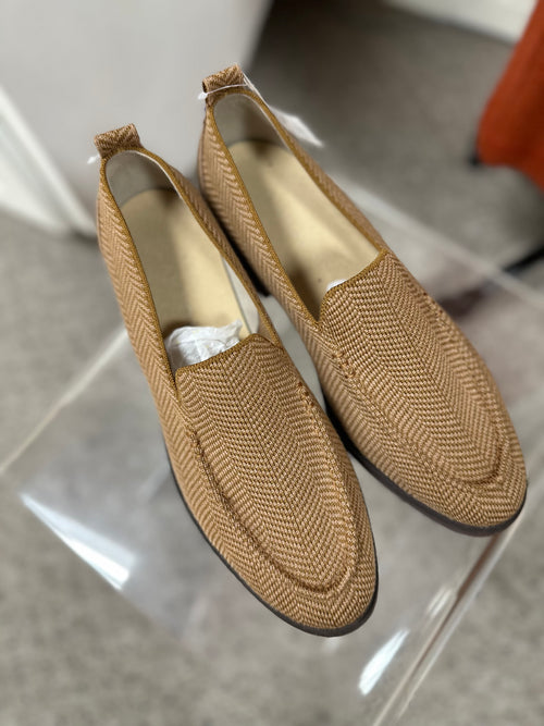 Rothys Size 9.5 Shoes