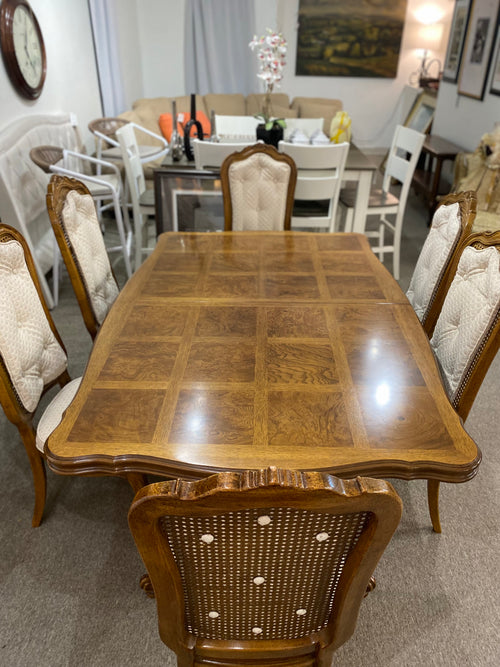 Dining Set