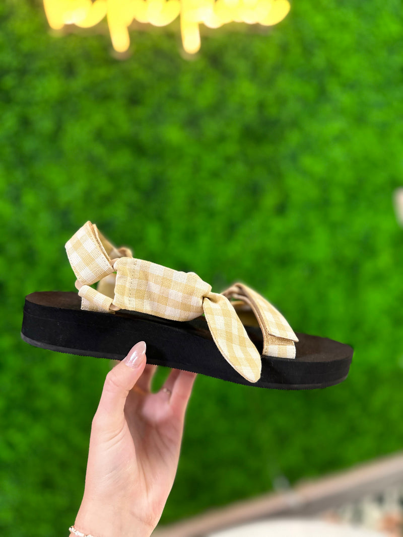 Loeffler Randall Size 7.5 Sandals