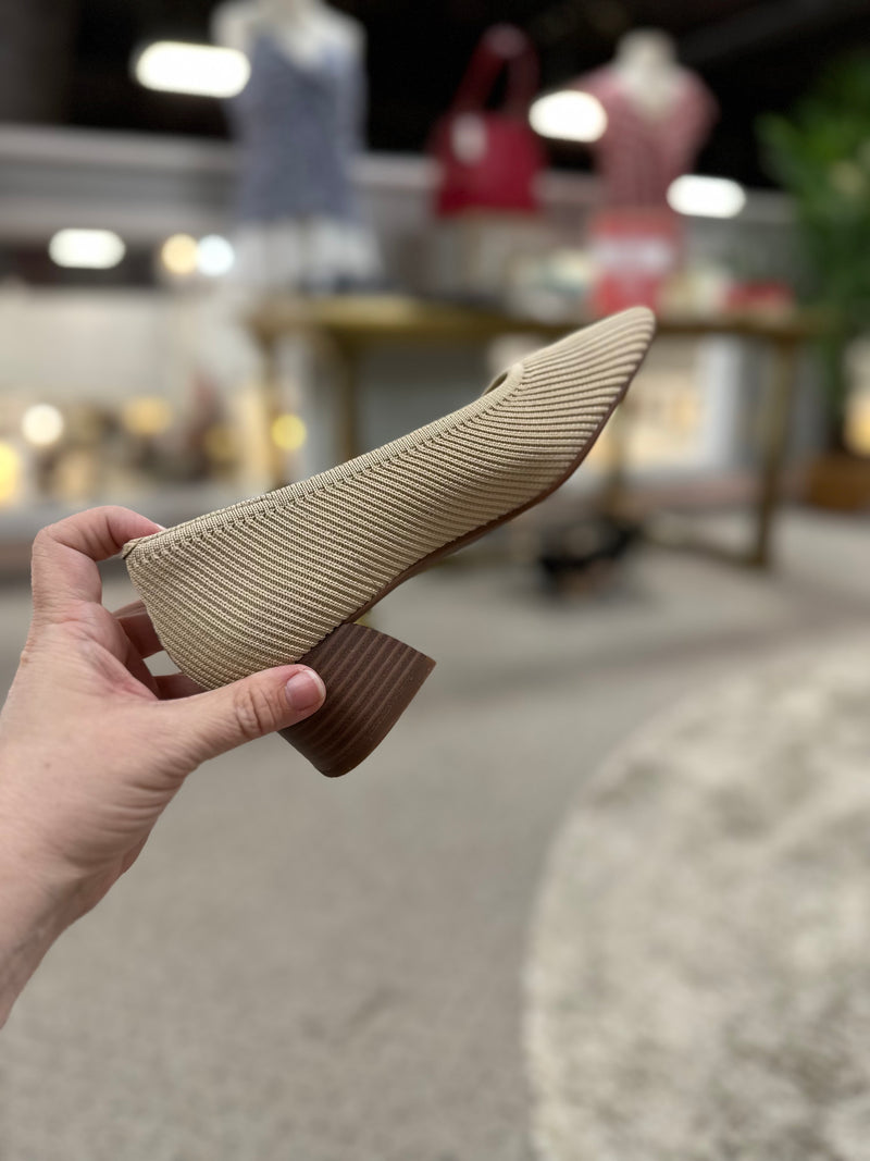 Vivaia Size 37 Shoes