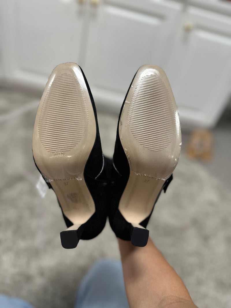 Pedro Anton Size 37 Booties