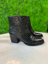 J. Mclaughlin Size 7.5 Booties