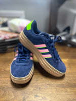 Adidas Size 6 Shoes