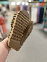 KoolaBurra by UGG Size 8 Sandals