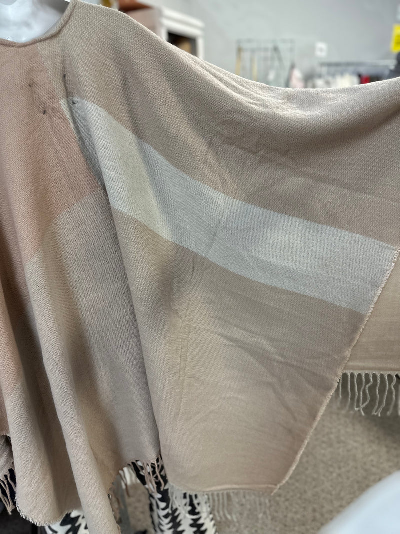 Soia & Kyo Size OS/M Poncho