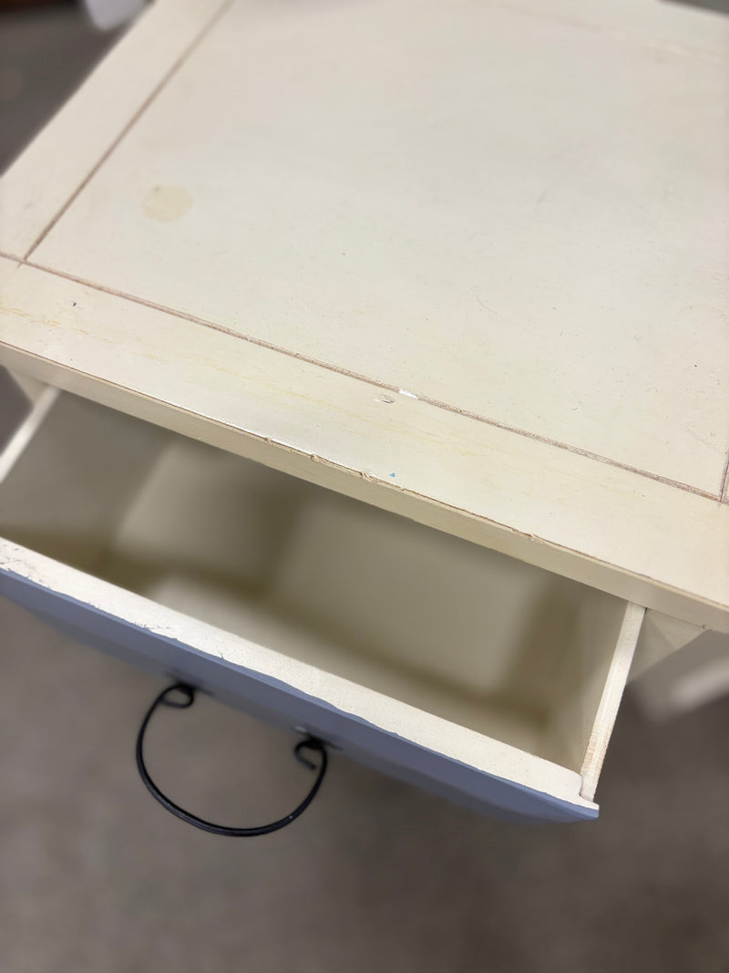 Accent Table