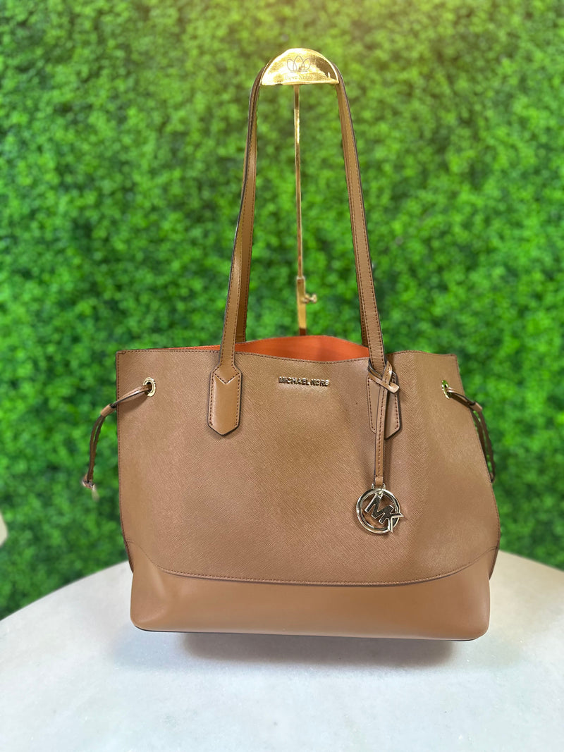 Michael Kors Hand Bag