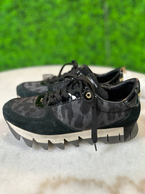 Dolce & Gabanna Size 38 Shoes