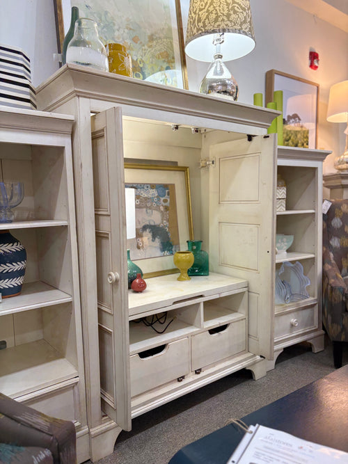 Entertainment Unit