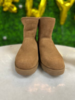 UGG Size 8 Boots