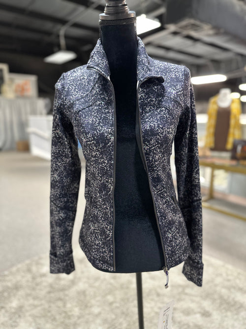 Lululemon Size 4 Jacket
