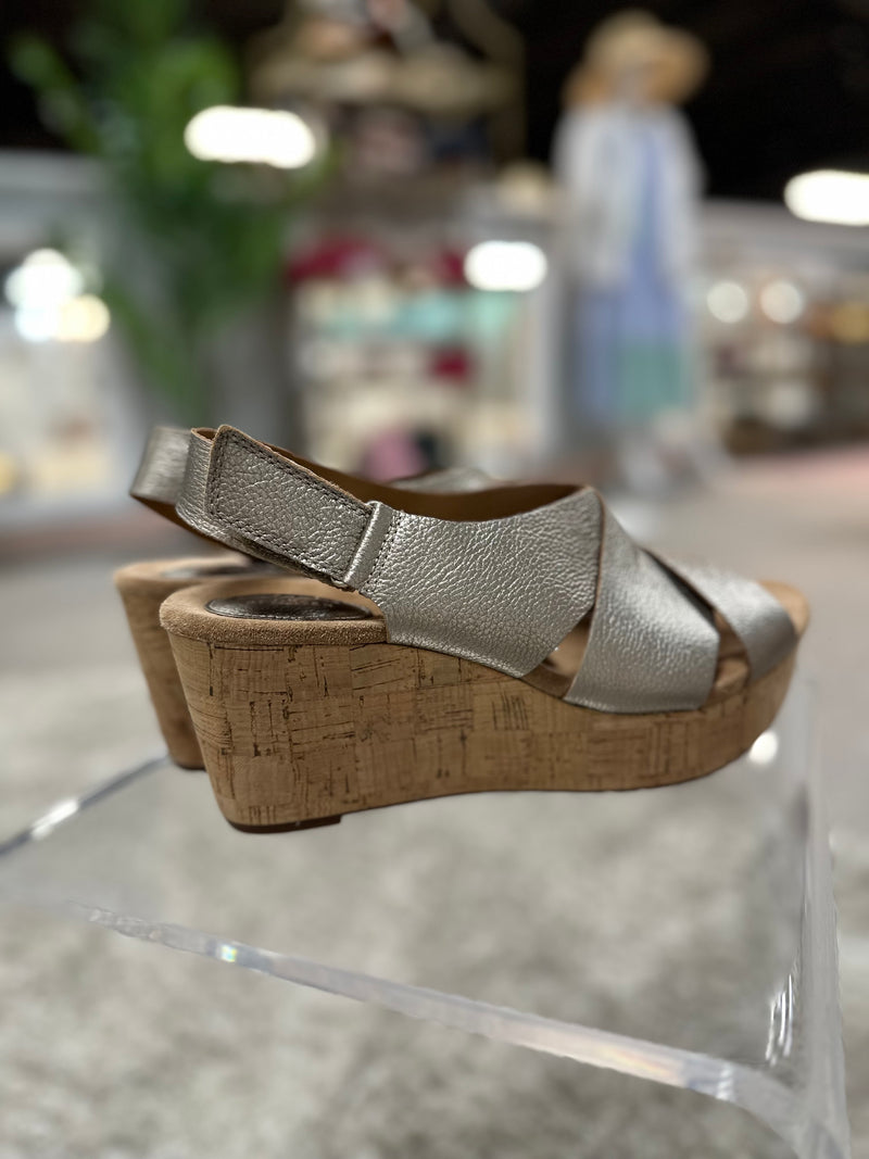 Clarks Size 10 Wedge