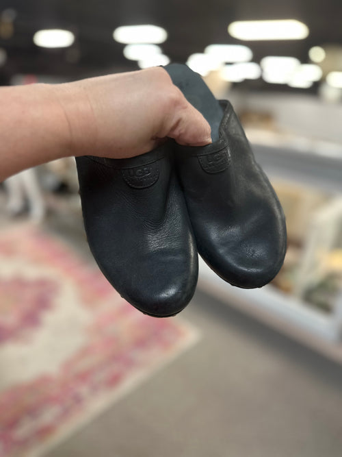 UGG Size 9 Shoes