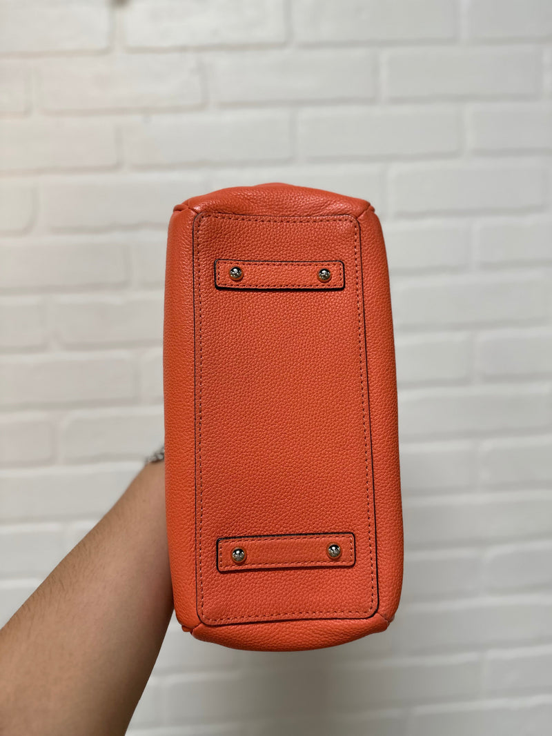Dooney & Bourke Hand Bag