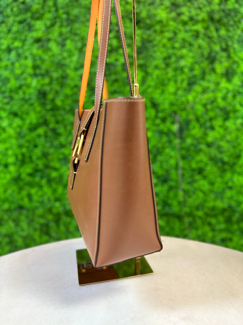 Dooney & Bourke Tote