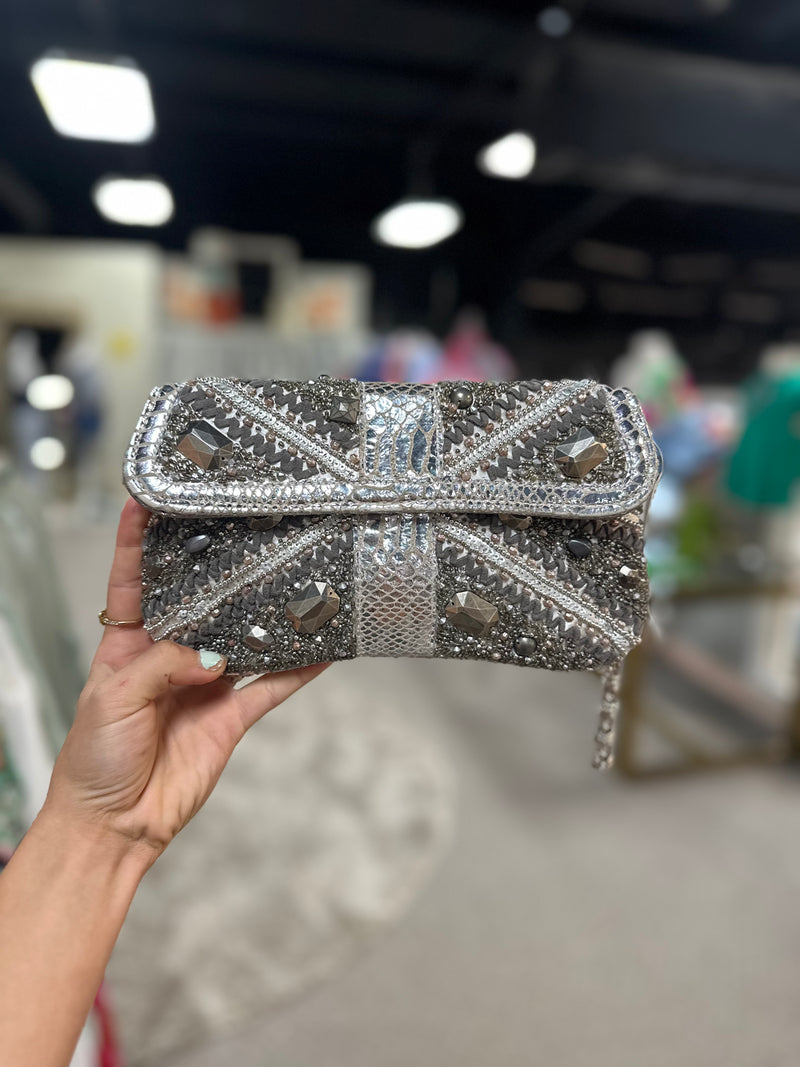 Mary Frances Size 6"x10" Clutch