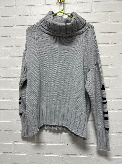 Elan Size M Sweater